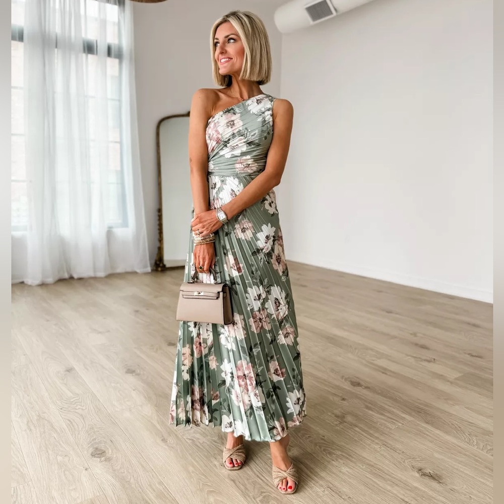 NWT Abercrombie & Fitch Green Floral One-Shoulder Dress
